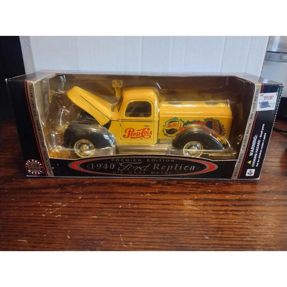 GOLDEN WHEEL 1940 FORD PepsiCola REPLICA PREMIER EDITION 1:18